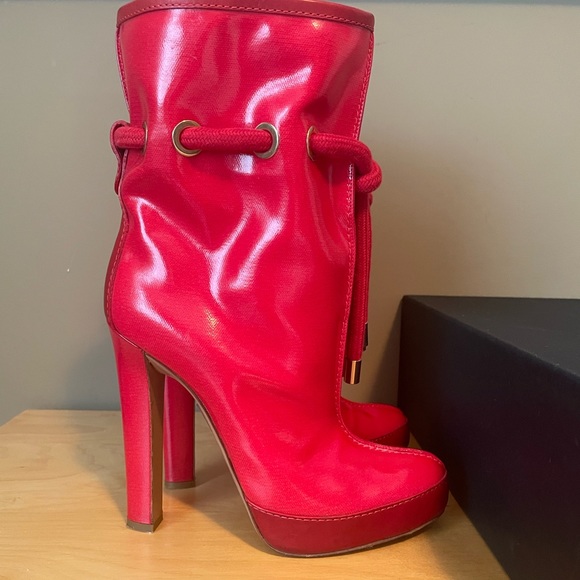 Dsquared2 Red Ankle Boots - Picture 3 of 17